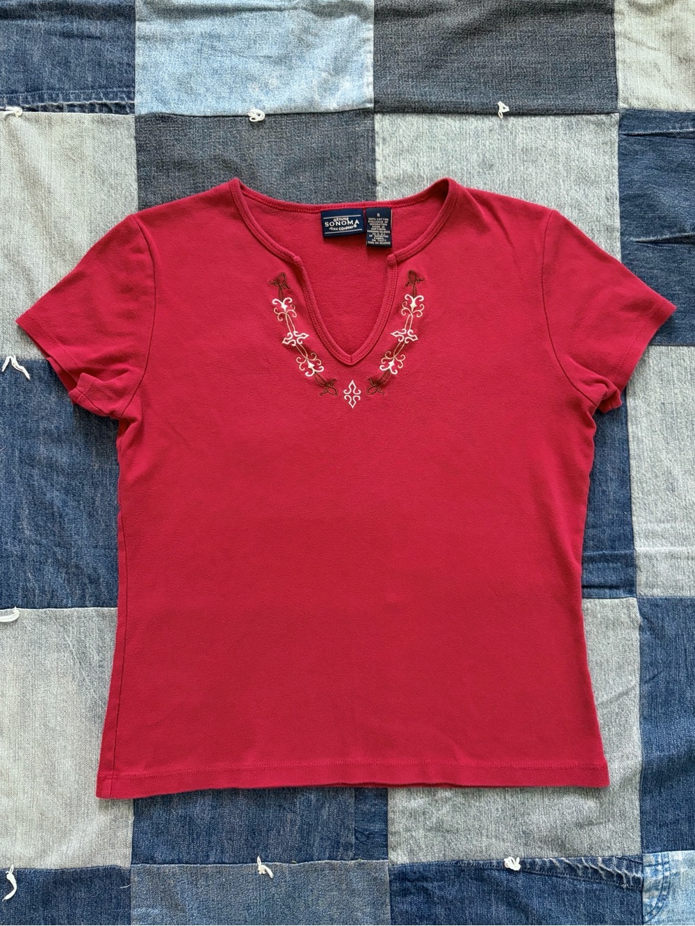 Y2K Sonoma red embroidered baby tee 100% cotton vintage size S